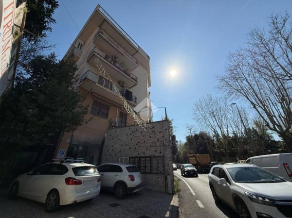 negozio in vendita a Roma in zona Trionfale