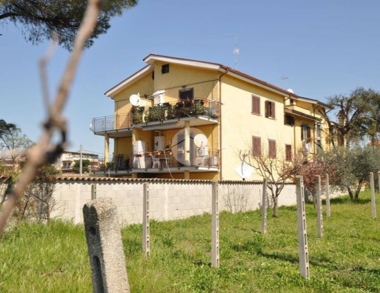 appartamento in vendita a Roma in zona Finocchio