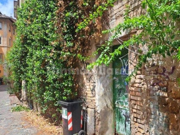 casa indipendente in vendita a Roma in zona Trastevere