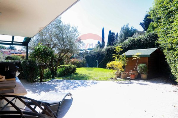 appartamento in vendita a Roma in zona Tor di Quinto
