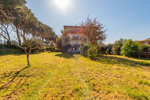 casa indipendente in vendita a Roma in zona Giardini di Corcolle