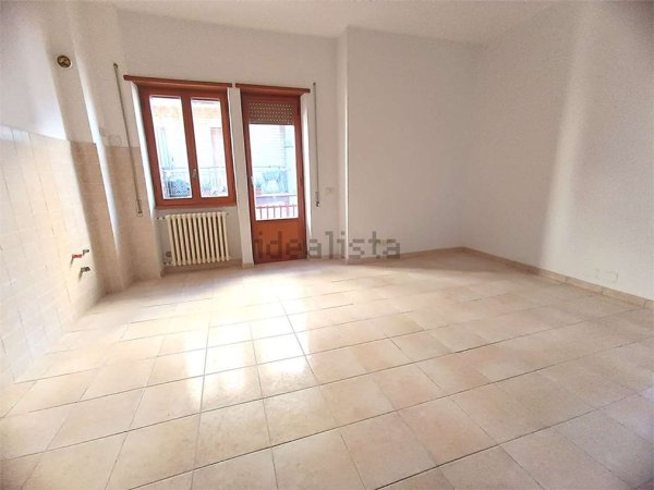 appartamento in vendita a Roma in zona Tor Bella Monaca
