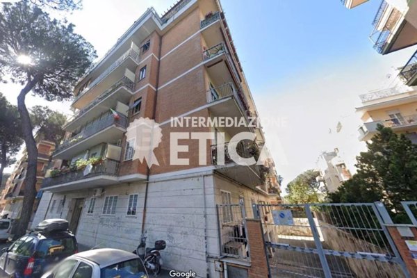 appartamento in vendita a Roma in zona Ostia