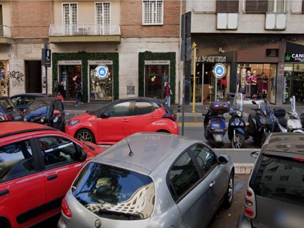 negozio in vendita a Roma in zona Trieste
