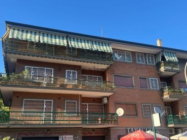 appartamento in vendita a Roma in zona Portuense