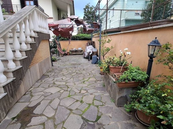 appartamento in vendita a Roma in zona Dragona/Bagnoletto