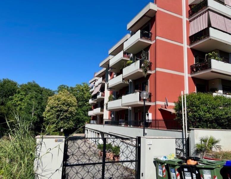 appartamento in vendita a Roma in zona Giuliano Dalmata