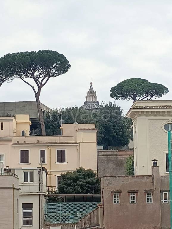 appartamento in vendita a Roma in zona Rione Prati