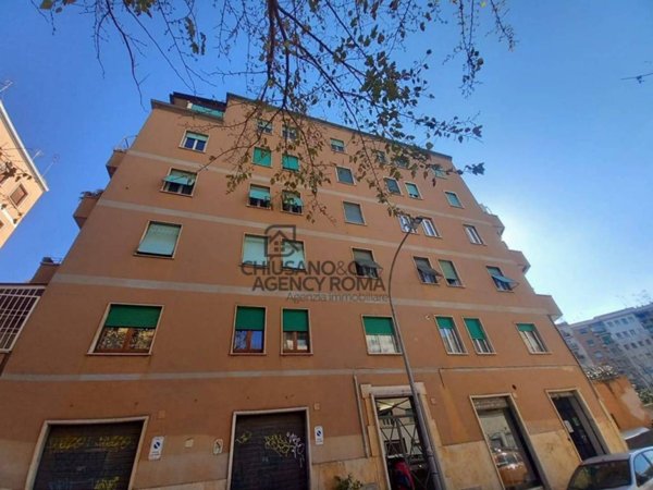 appartamento in vendita a Roma in zona Tuscolano