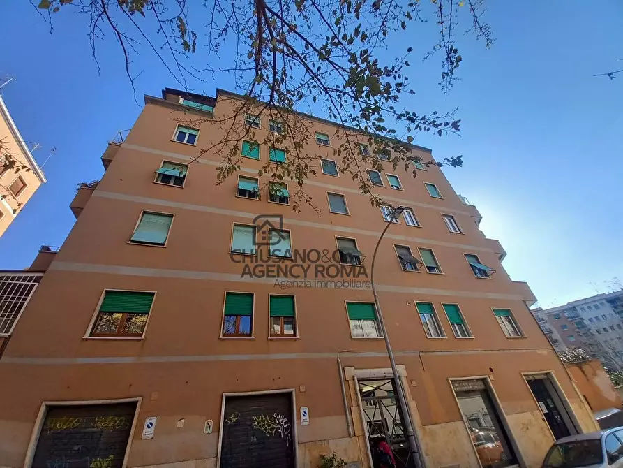 appartamento in vendita a Roma in zona Tuscolano