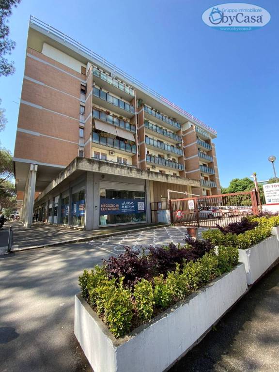 appartamento in vendita a Roma in zona Ardeatino