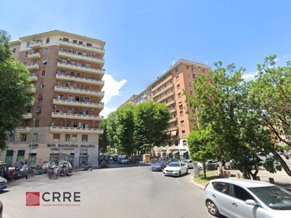 negozio in vendita a Roma in zona Nomentano