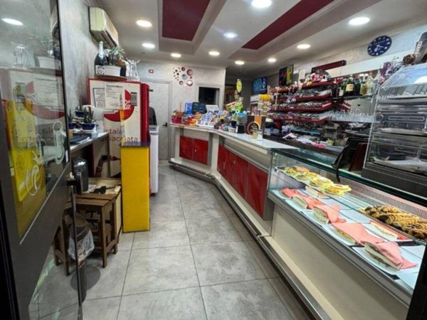 negozio in vendita a Roma in zona Trionfale