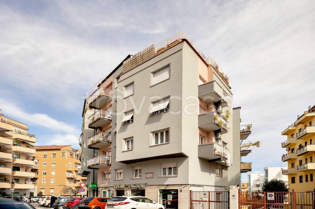 appartamento in vendita a Roma