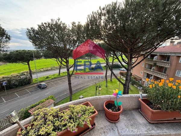 appartamento in vendita a Roma in zona EUR