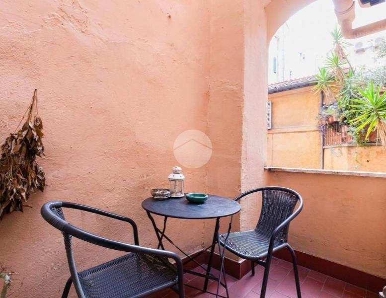 appartamento in vendita a Roma in zona Rione Monti/Campitelli