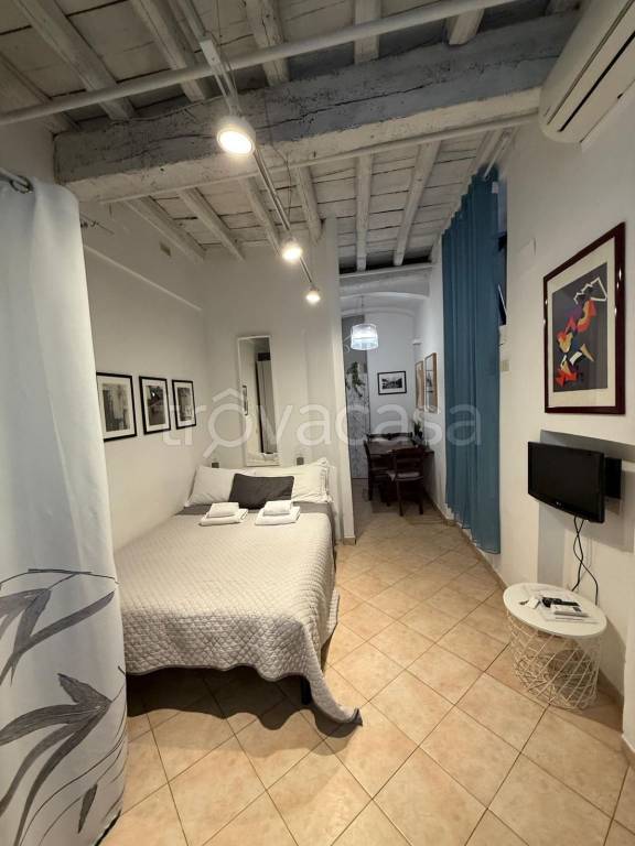 appartamento in vendita a Roma in zona Parione/Sant'Eustachio