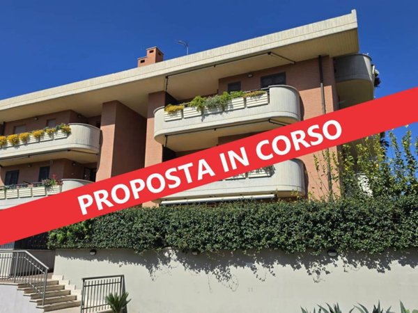 appartamento in vendita a Roma in zona Finocchio