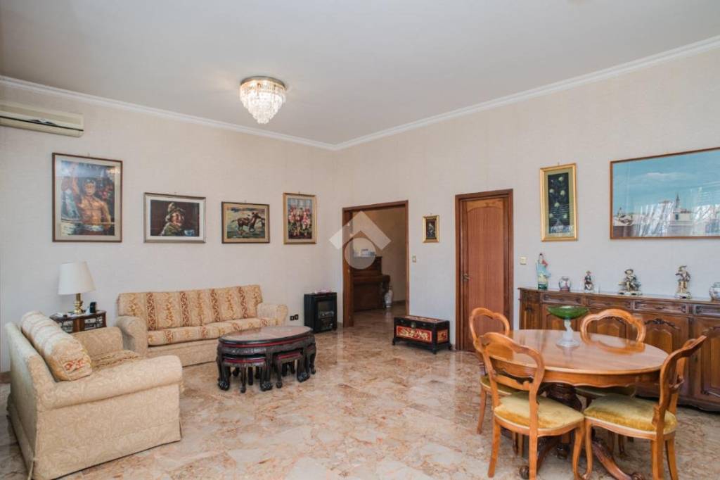 appartamento in vendita a Roma in zona Gianicolense