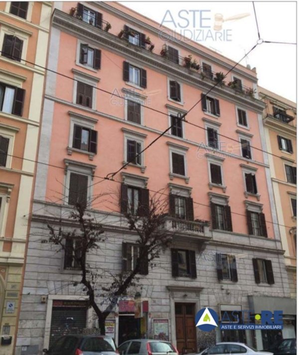 appartamento in vendita a Roma in zona Esquilino