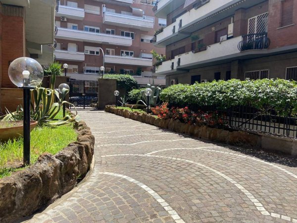appartamento in vendita a Roma in zona Monte Sacro/Talenti