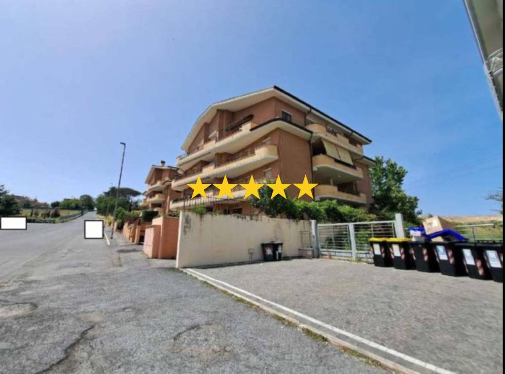 appartamento in vendita a Roma in zona Ponte Galeria