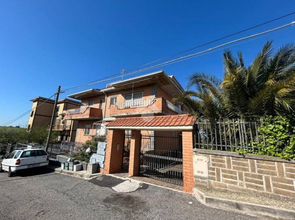 appartamento in vendita a Roma in zona Castel di Leva