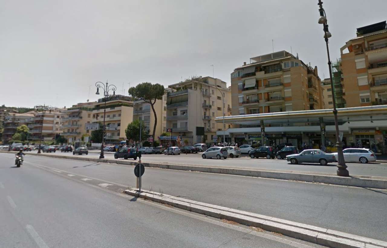 locale commerciale in vendita a Roma in zona Parioli