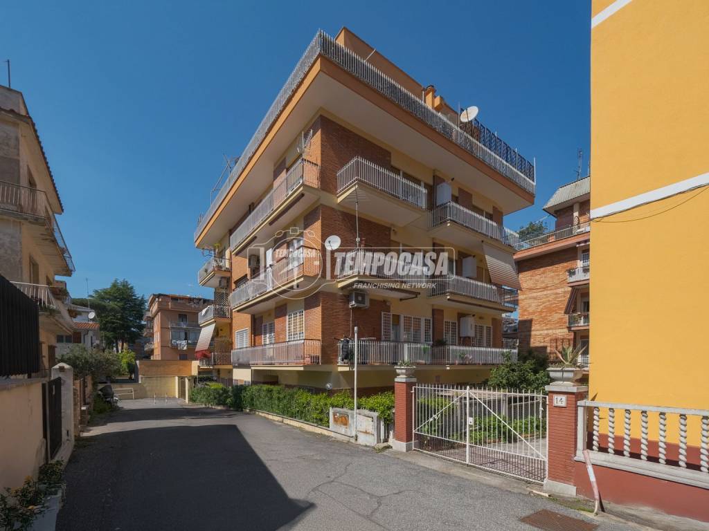 appartamento in vendita a Roma in zona Grottarossa