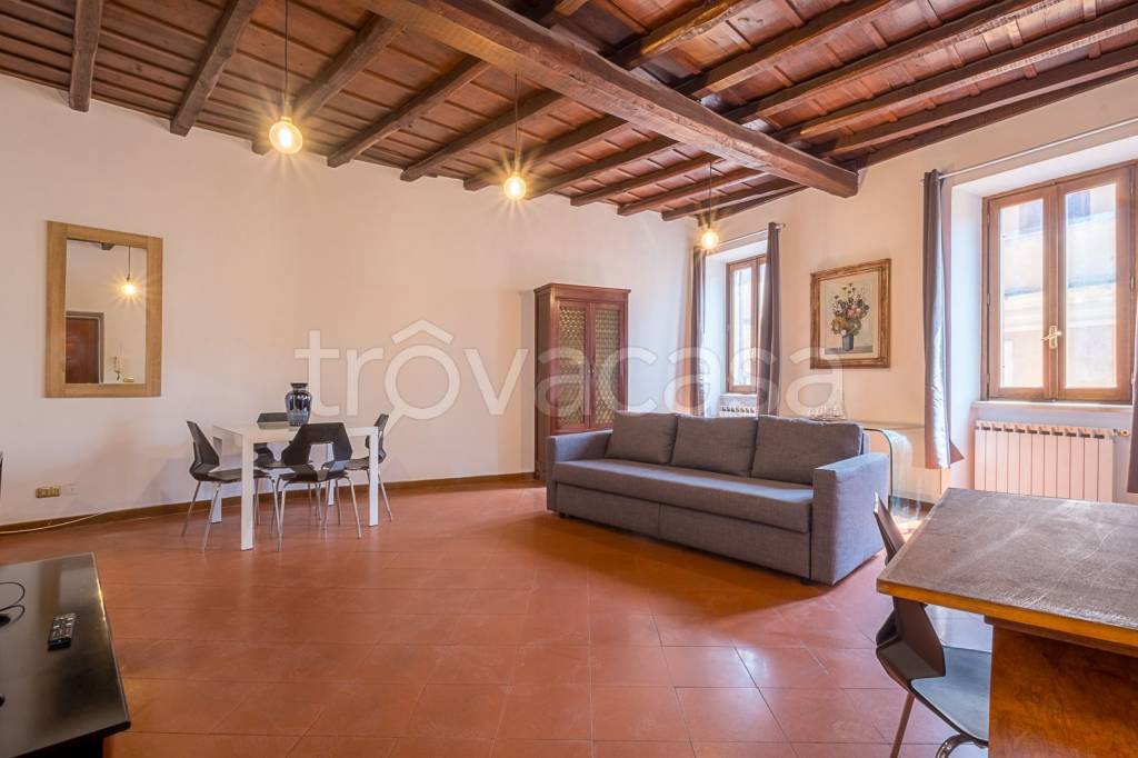 appartamento in vendita a Roma in zona Trastevere