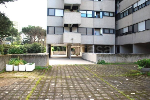 appartamento in vendita a Roma in zona Ostiense