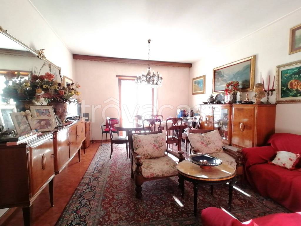 appartamento in vendita a Roma in zona Borghesiana