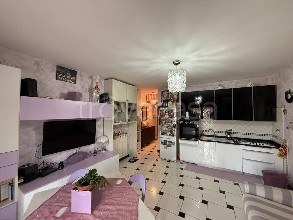 appartamento in vendita a Roma in zona Torrino