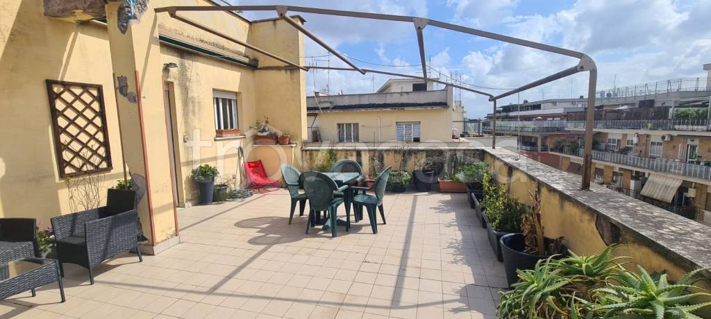 appartamento in vendita a Roma in zona Gianicolense