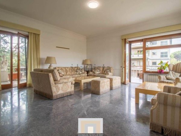 appartamento in vendita a Roma in zona Della Vittoria