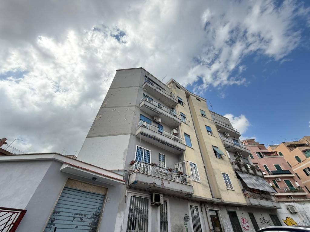 appartamento in vendita a Roma in zona Prenestino-Centocelle