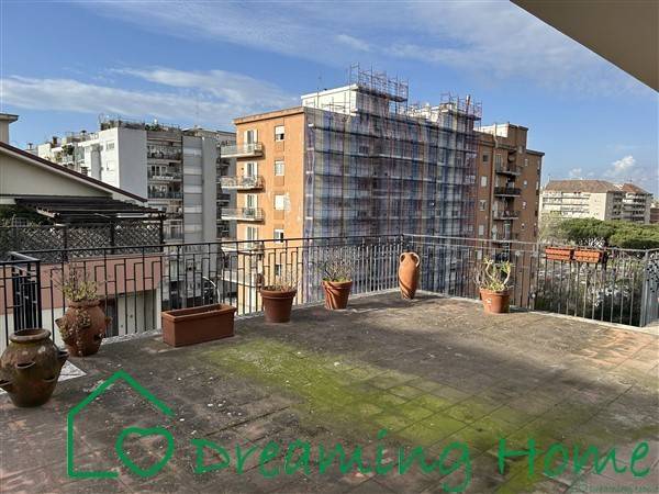 appartamento in vendita a Roma in zona Ardeatino