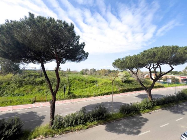 appartamento in vendita a Roma in zona Ardeatino