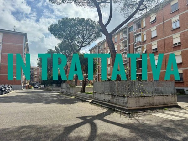 appartamento in vendita a Roma in zona Ostiense