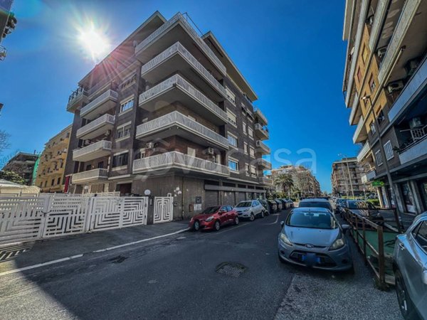 appartamento in vendita a Roma in zona Ostia