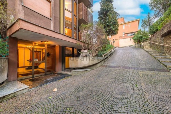 appartamento in vendita a Roma