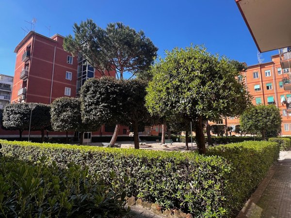 appartamento in vendita a Roma in zona Ostia