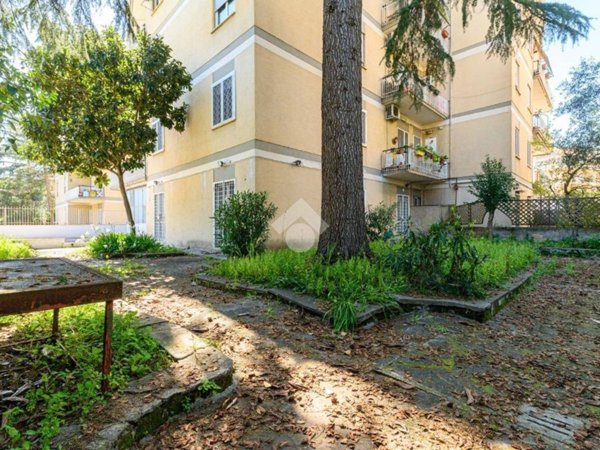 appartamento in vendita a Roma in zona Tuscolano