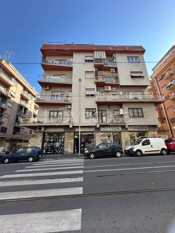 appartamento in vendita a Roma in zona Prenestino-Centocelle