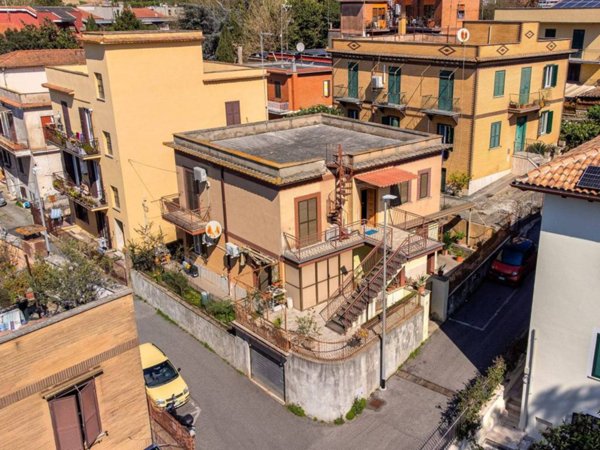 appartamento in vendita a Roma in zona Grottarossa