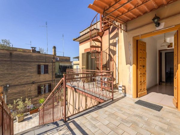 appartamento in vendita a Roma in zona Grottarossa