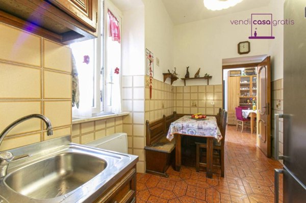 appartamento in vendita a Roma in zona Tor Cervara