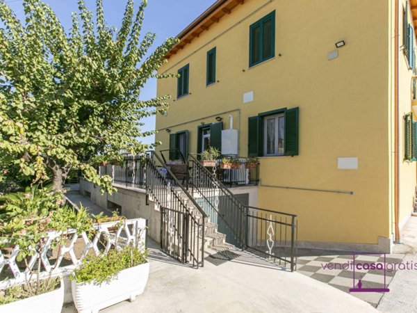 appartamento in vendita a Roma in zona Torre Maura