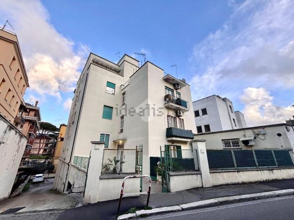 appartamento in vendita a Roma in zona Portuense