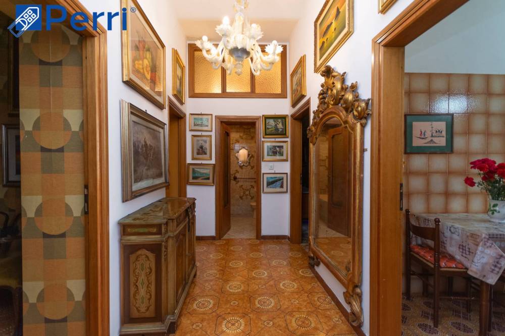 appartamento in vendita a Roma in zona Castro Pretorio